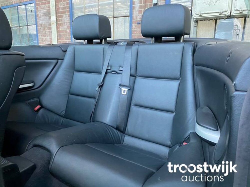 BMW 318Ci Executive 3-serie Cabriolet Car