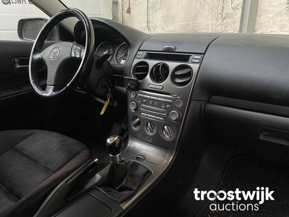 Mazda 6 Sportbreak 1.8i Exclusive Car