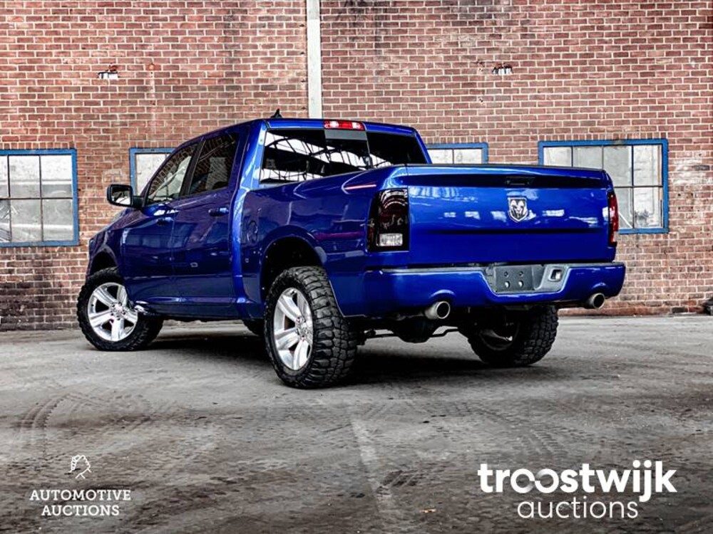 Dodge Ram 1500 5.7 Hemi Car