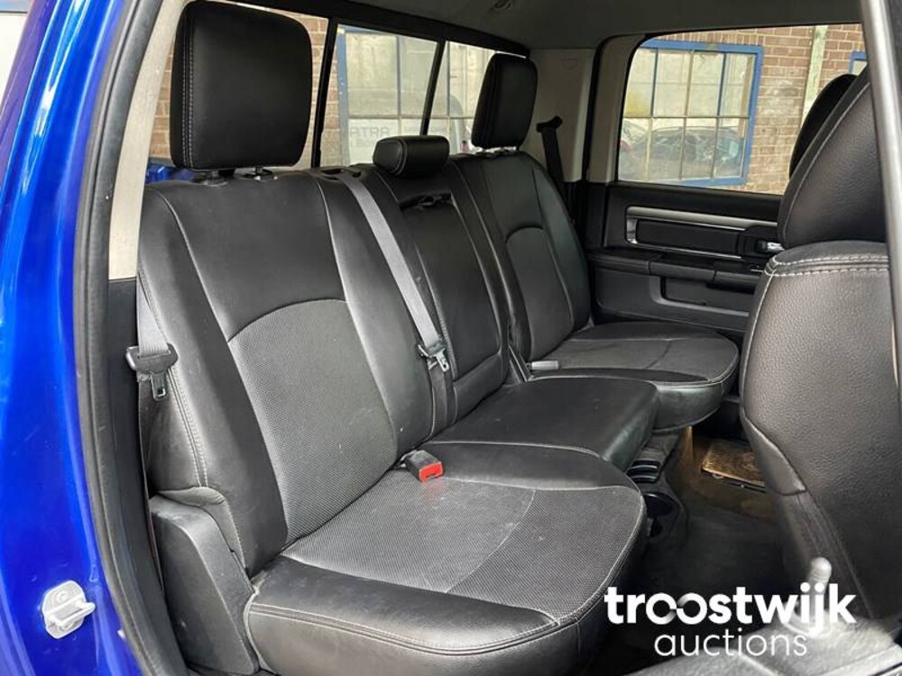 Dodge Ram 1500 5.7 Hemi Car