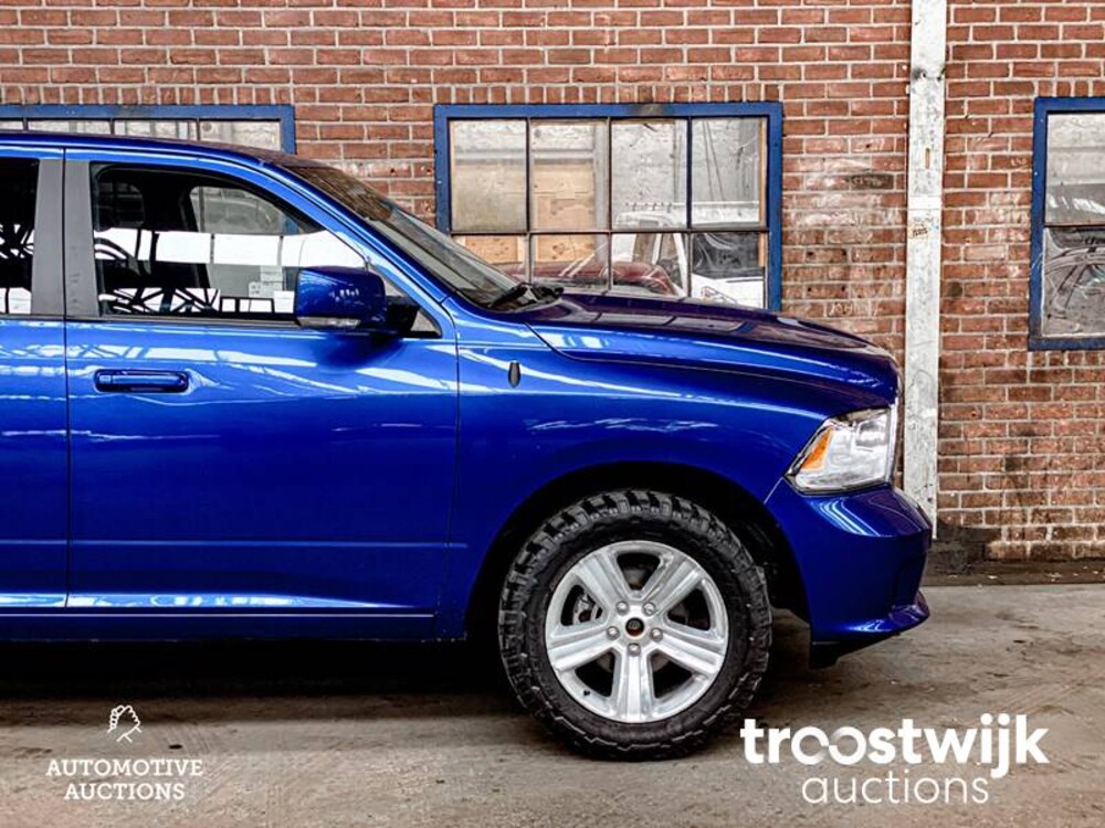 Dodge Ram 1500 5.7 Hemi Car