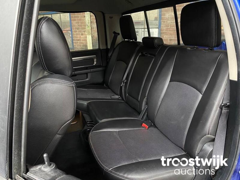 Dodge Ram 1500 5.7 Hemi Car