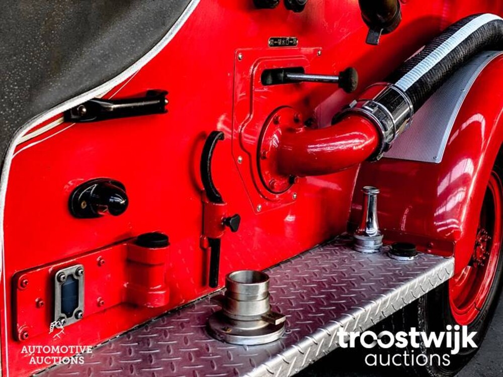 Toyota Landcruiser Fire Fighting Truck