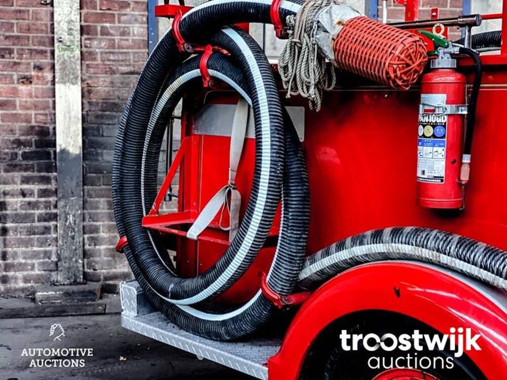 Toyota Landcruiser Fire Fighting Truck