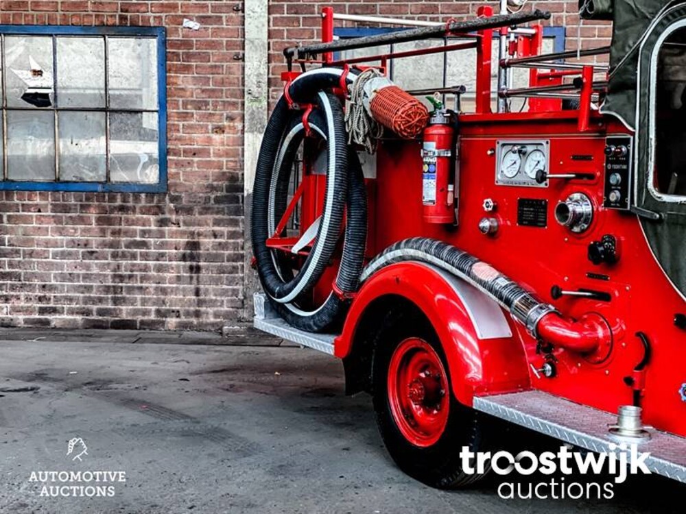 Toyota Landcruiser Fire Fighting Truck
