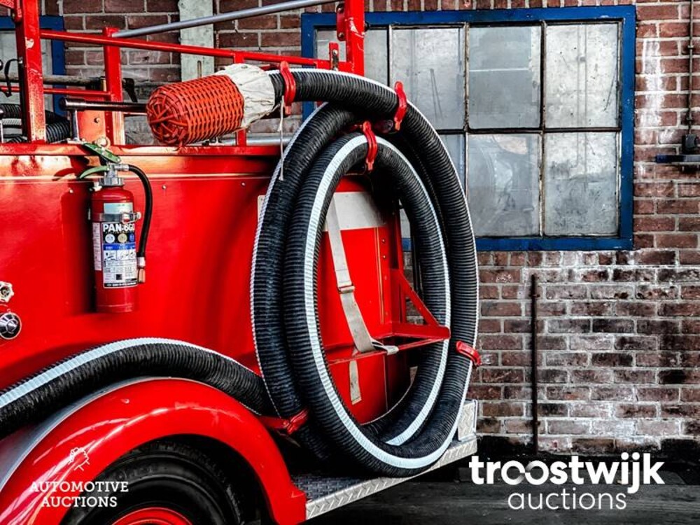 Toyota Landcruiser Fire Fighting Truck