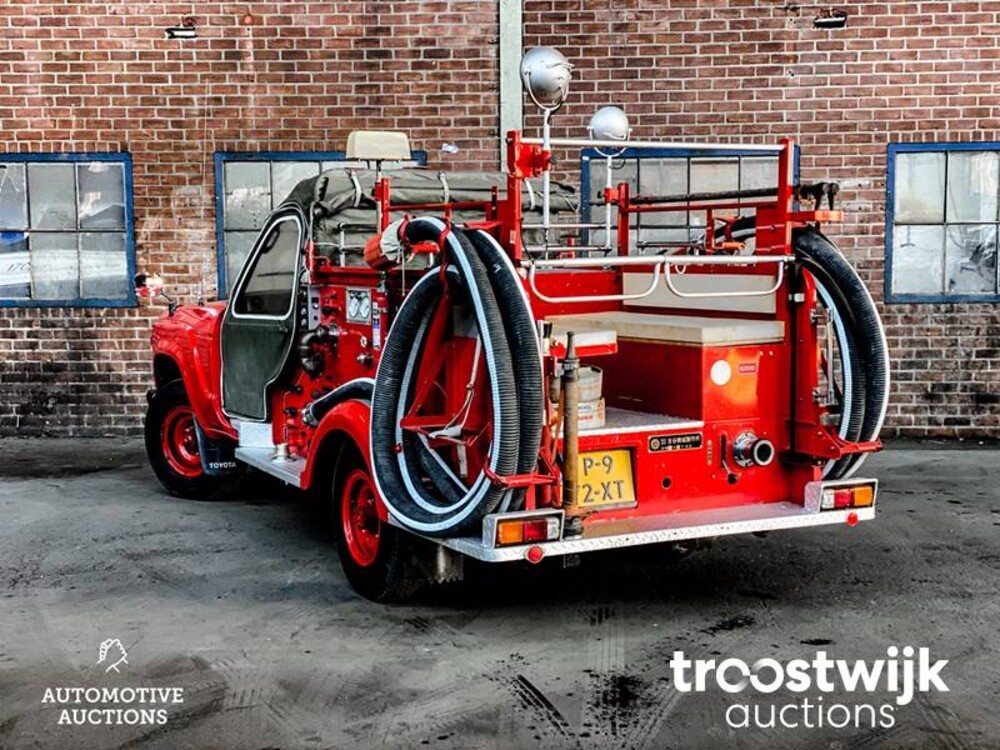 Toyota Landcruiser Fire Fighting Truck