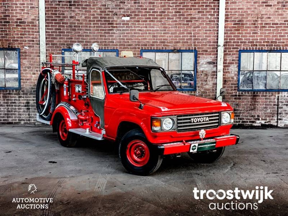 Toyota Landcruiser Fire Fighting Truck