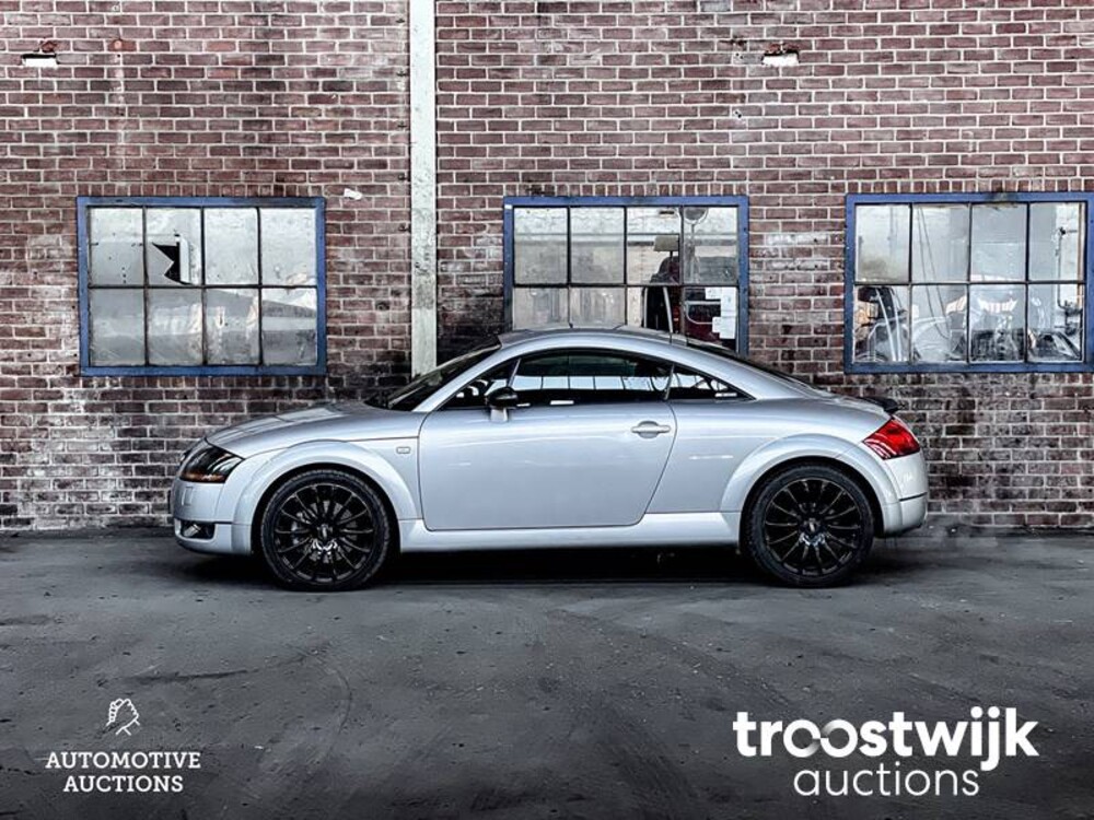 Audi TT MK1 1.8 5V Turbo quattro Car