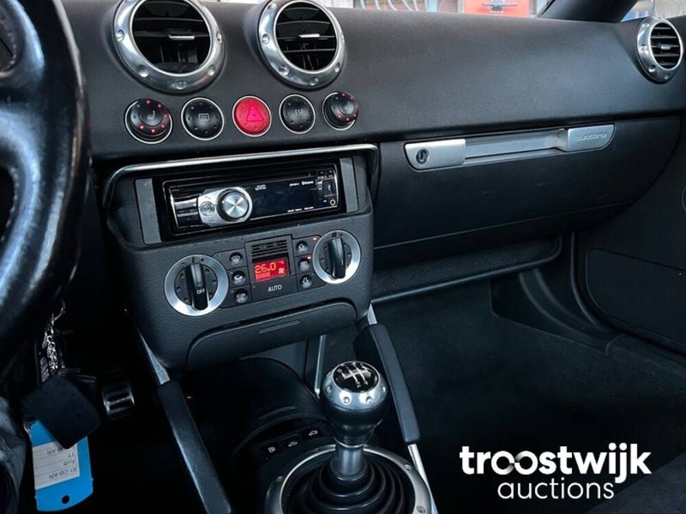 Audi TT MK1 1.8 5V Turbo quattro Car
