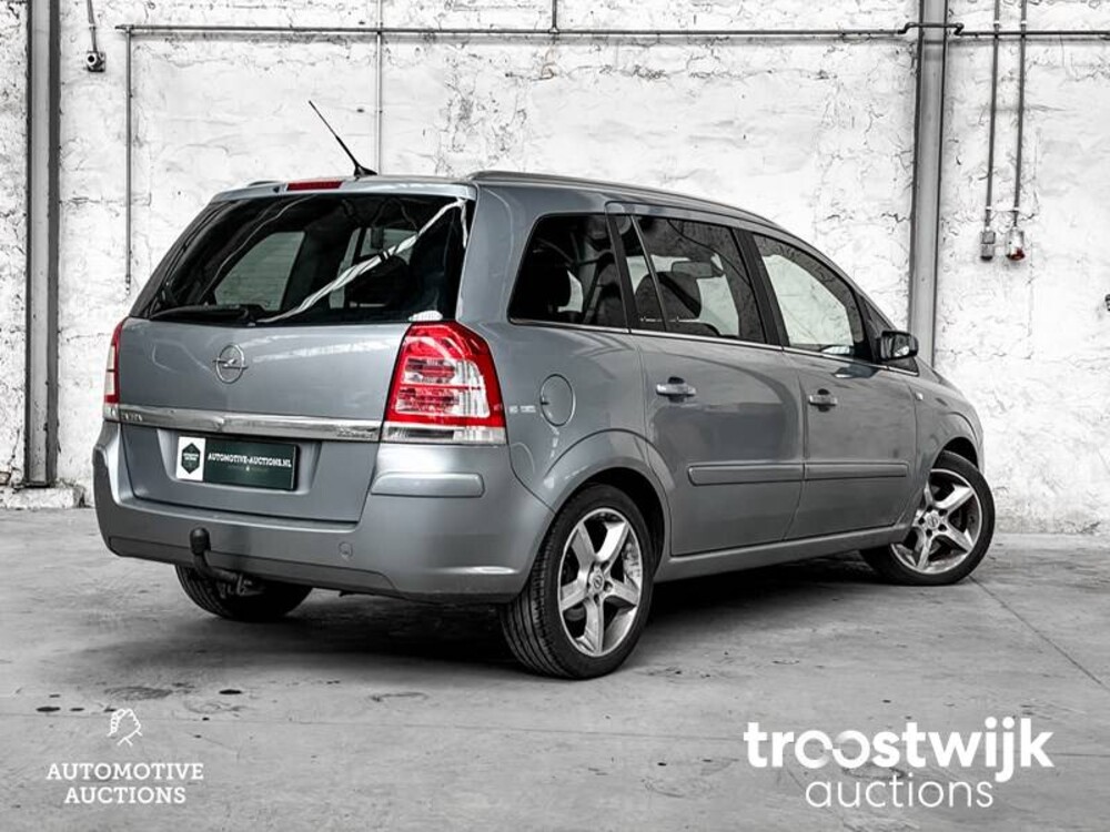 Opel Zafira Cosmo 2.2 Car