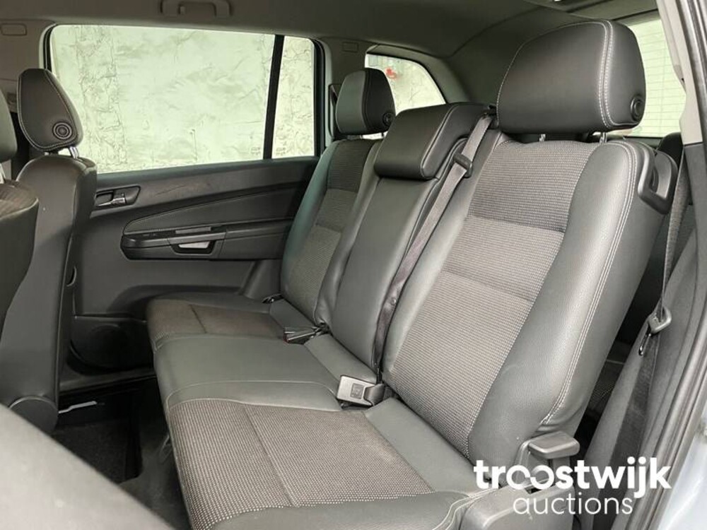 Opel Zafira Cosmo 2.2 Car