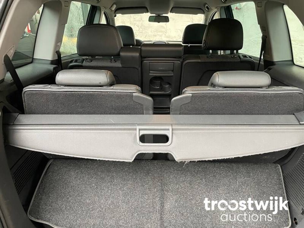 Opel Zafira Cosmo 2.2 Car