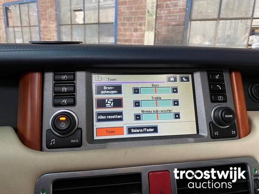 Land Rover Range Rover Vogue 4.4 V8 Auto