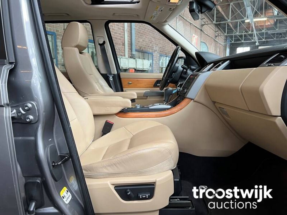 Land Rover Range Rover Sport 2.7 TdV6 HSE Car