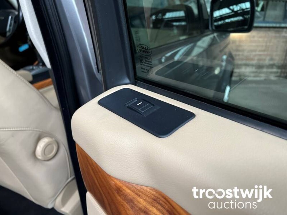 Land Rover Range Rover Sport 2.7 TdV6 HSE Car