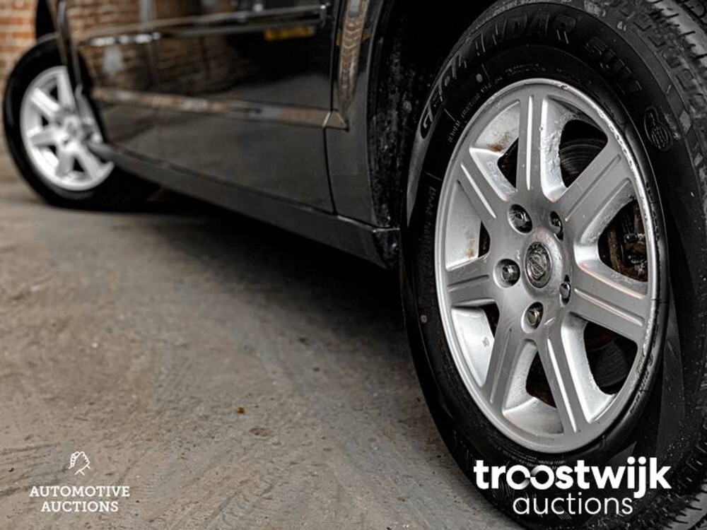 Chrysler Grand Voyager CRD Signature Series 2.8  Car