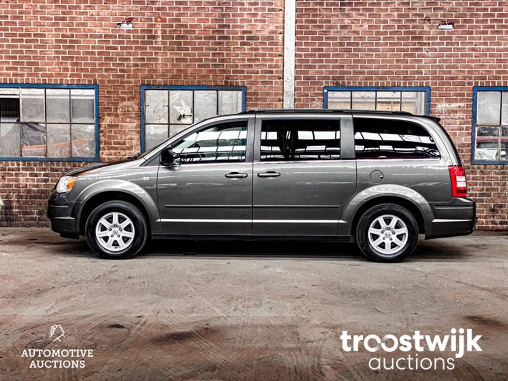 Chrysler Grand Voyager CRD Signature Series 2.8  Car