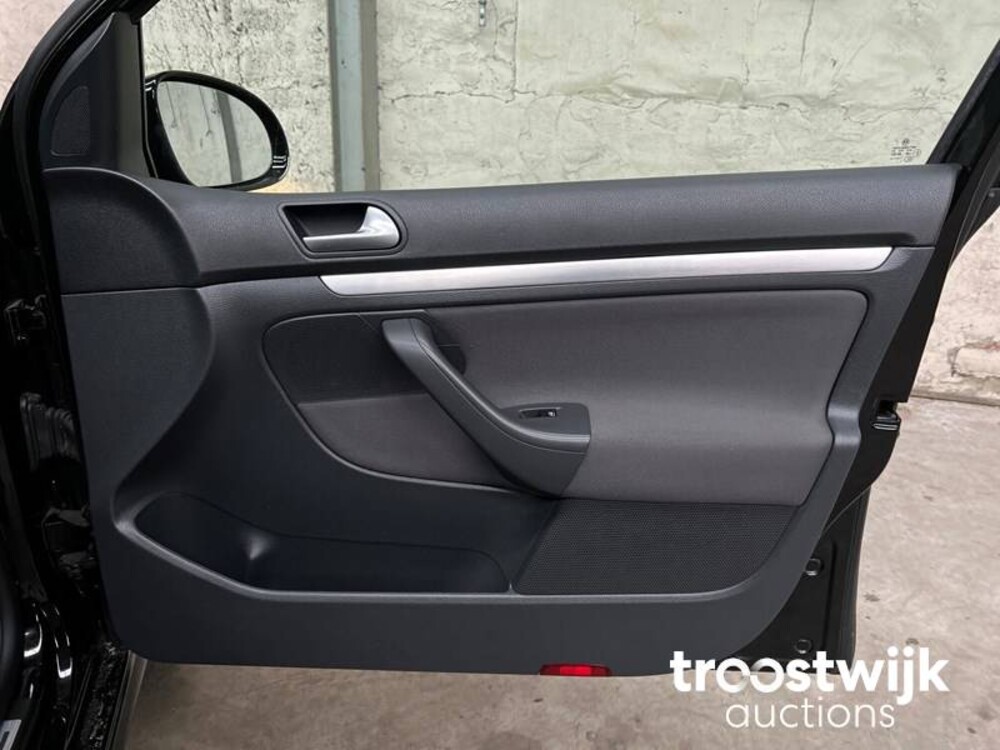 Volkswagen Golf GTI 2.0 TFSI 60 Car