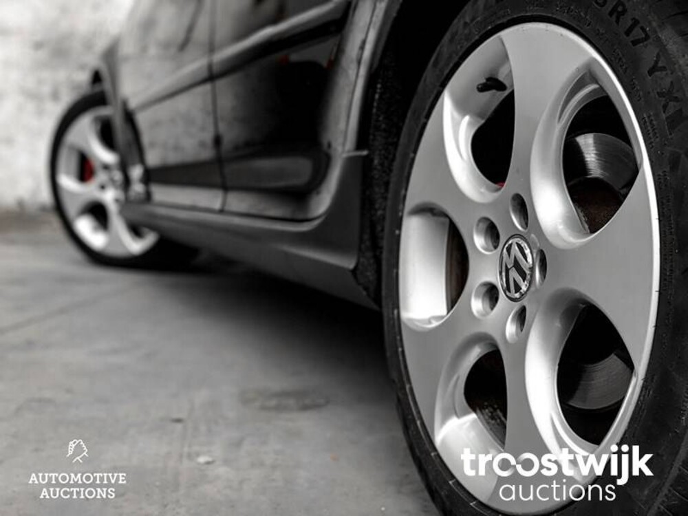 Volkswagen Golf GTI 2.0 TFSI 60 Car