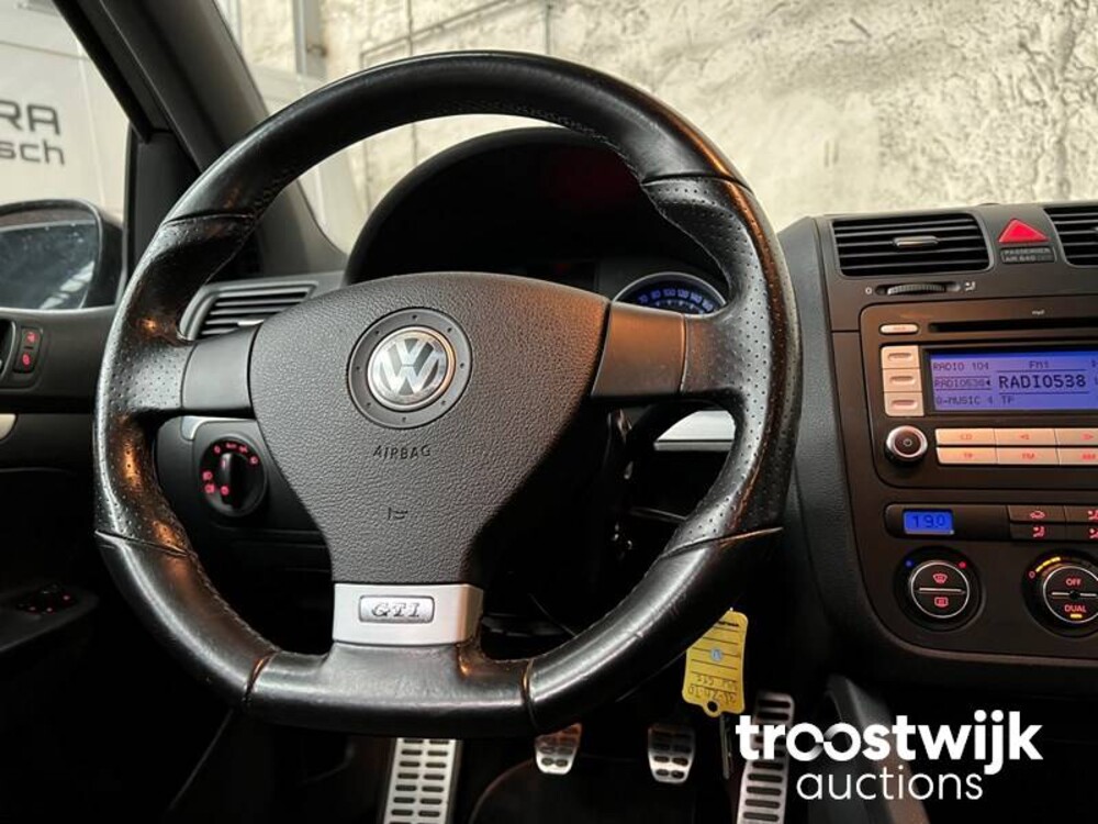 Volkswagen Golf GTI 2.0 TFSI 60 Car