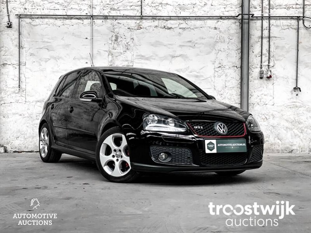 Volkswagen Golf GTI 2.0 TFSI 60 Car