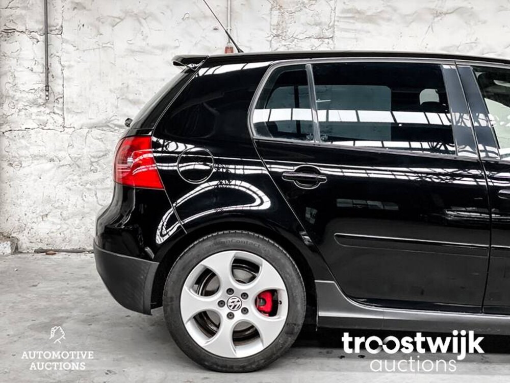 Volkswagen Golf GTI 2.0 TFSI 60 Car