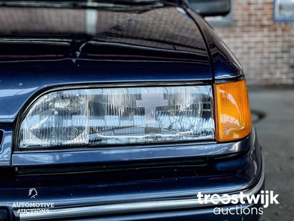 Ford Scorpio 2.8i V6 GHIA Car