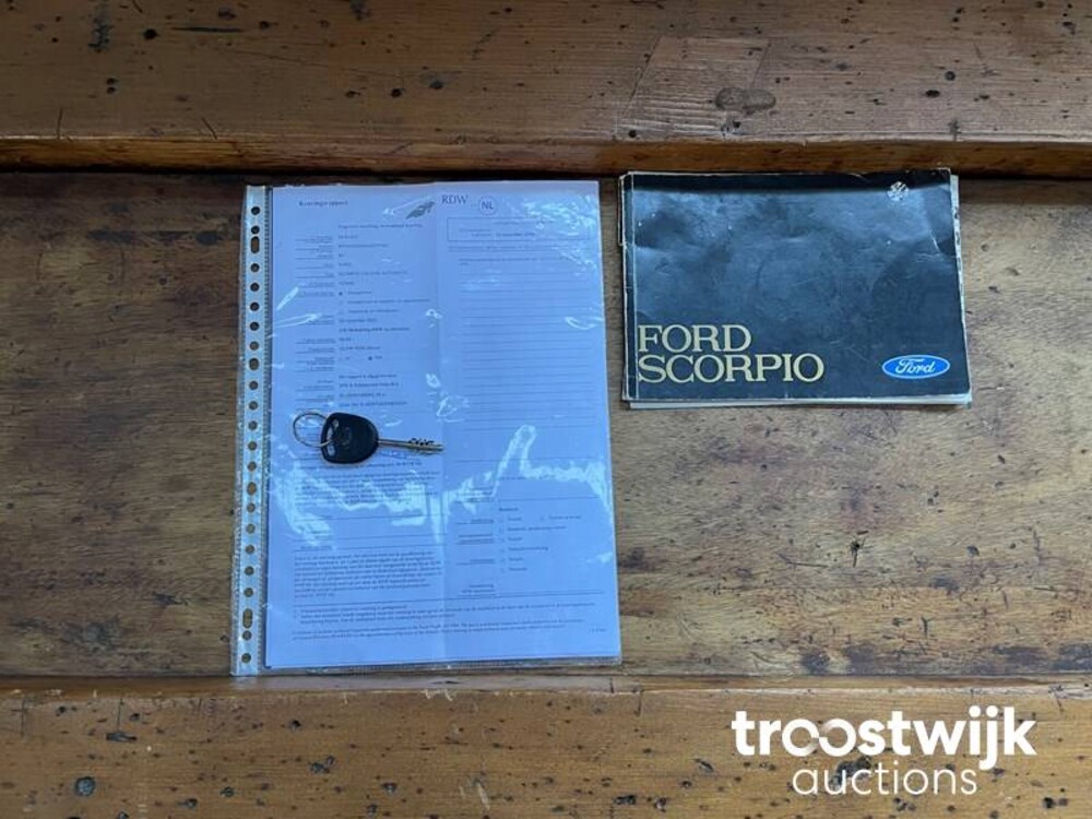 Ford Scorpio 2.8i V6 GHIA Car