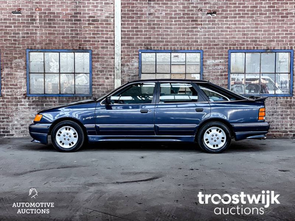 Ford Scorpio 2.8i V6 GHIA Car