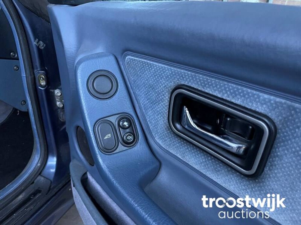 Ford Scorpio 2.8i V6 GHIA Car