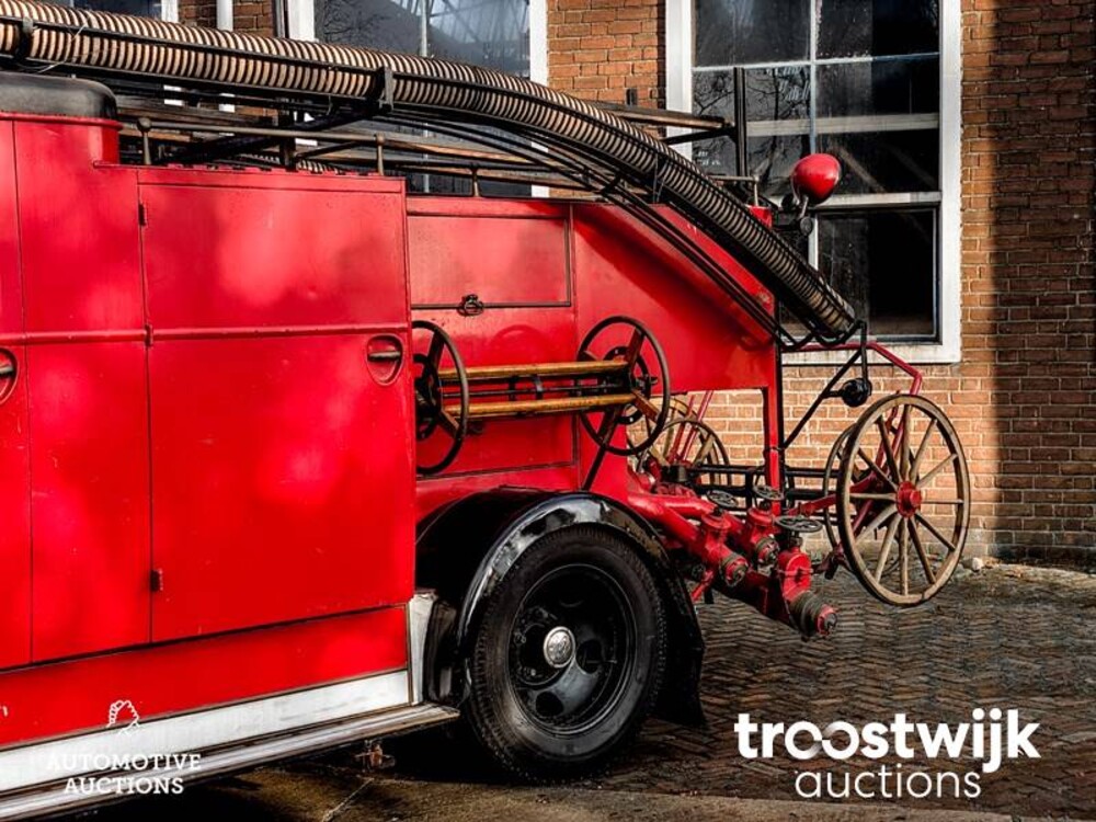 Ford Brandweerauto 3.6 V8 Fire Fighting Truck