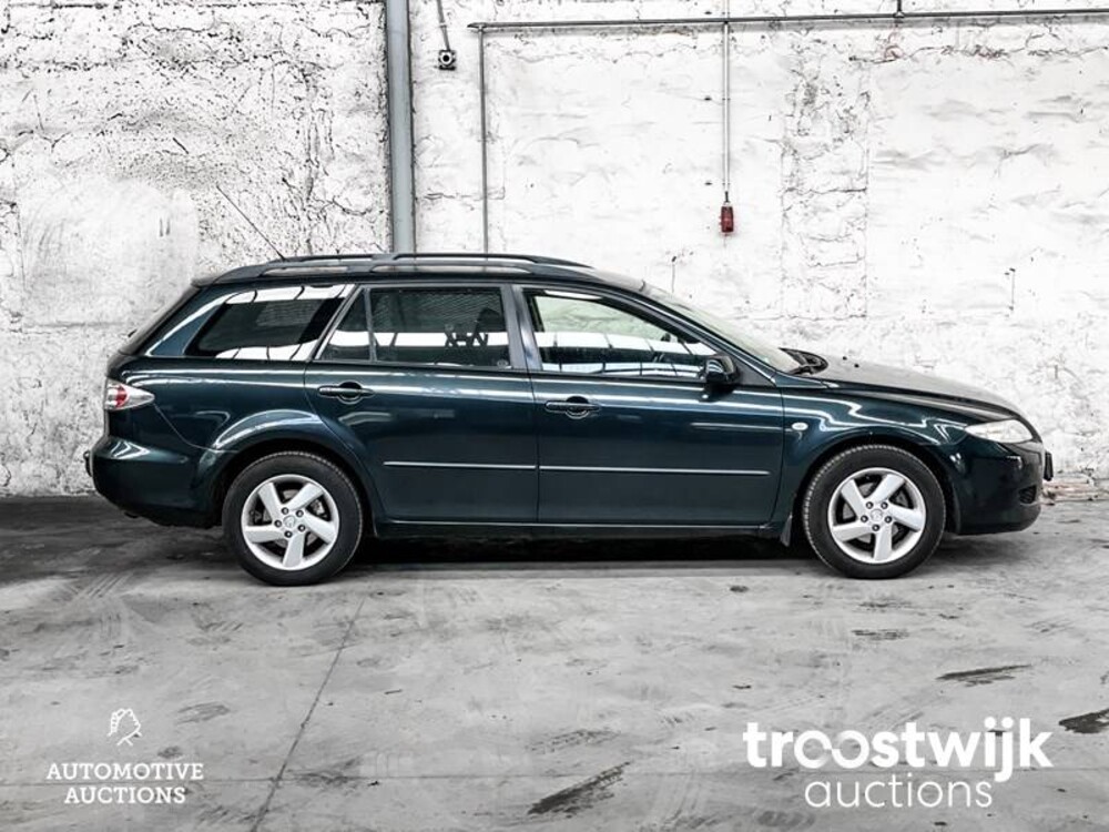 Mazda 6 Sportbreak Touring II 2.0i Car