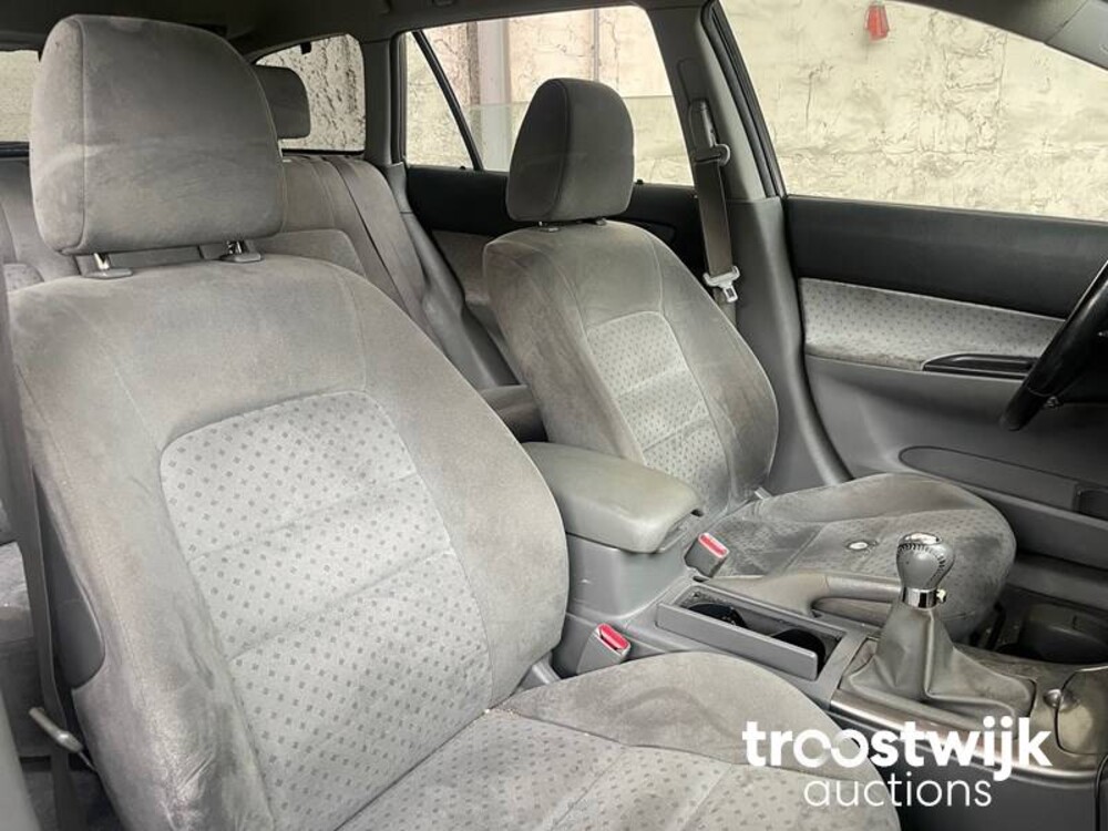 Mazda 6 Sportbreak Touring II 2.0i Car