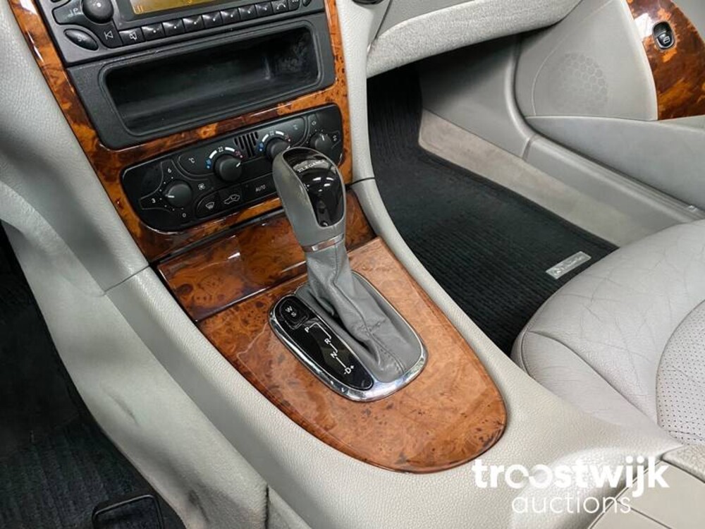 Mercedes-Benz CLK-klasse Coupé 320 Elegance Car