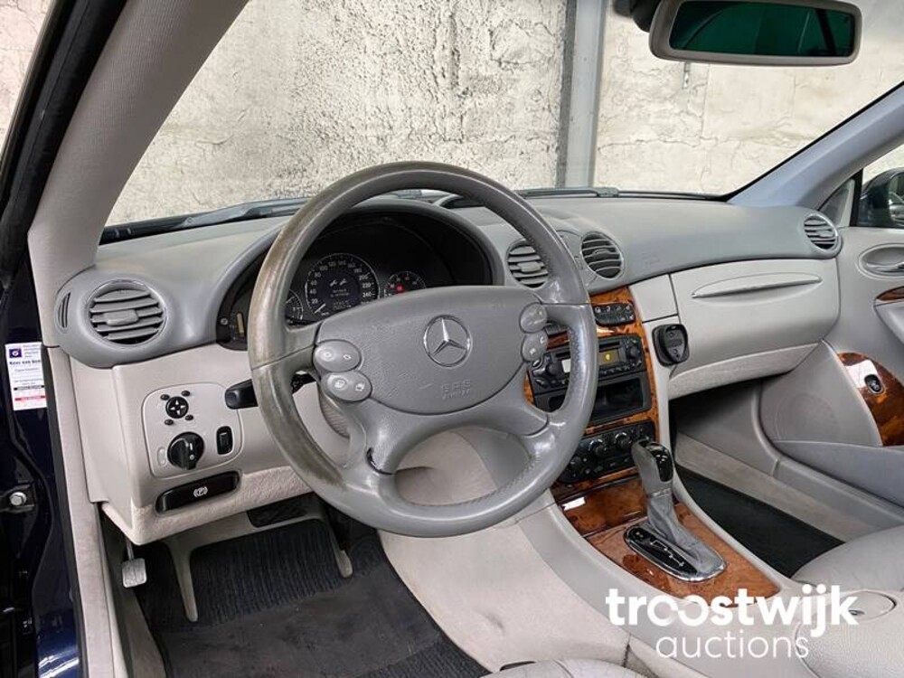 Mercedes-Benz CLK-klasse Coupé 320 Elegance Car