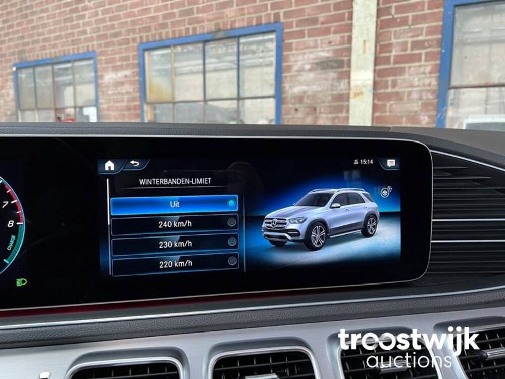 Mercedes-Benz 350e AMG 4Matic Auto