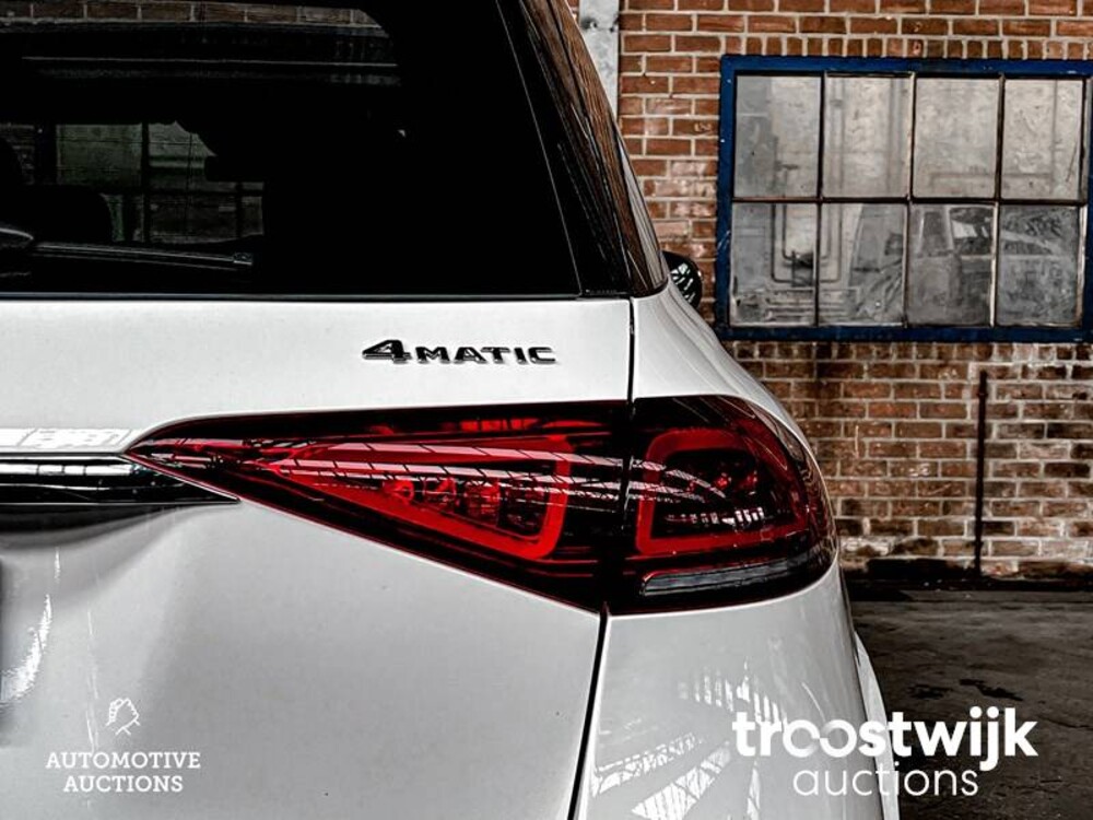 Mercedes-Benz 350e AMG 4Matic Auto