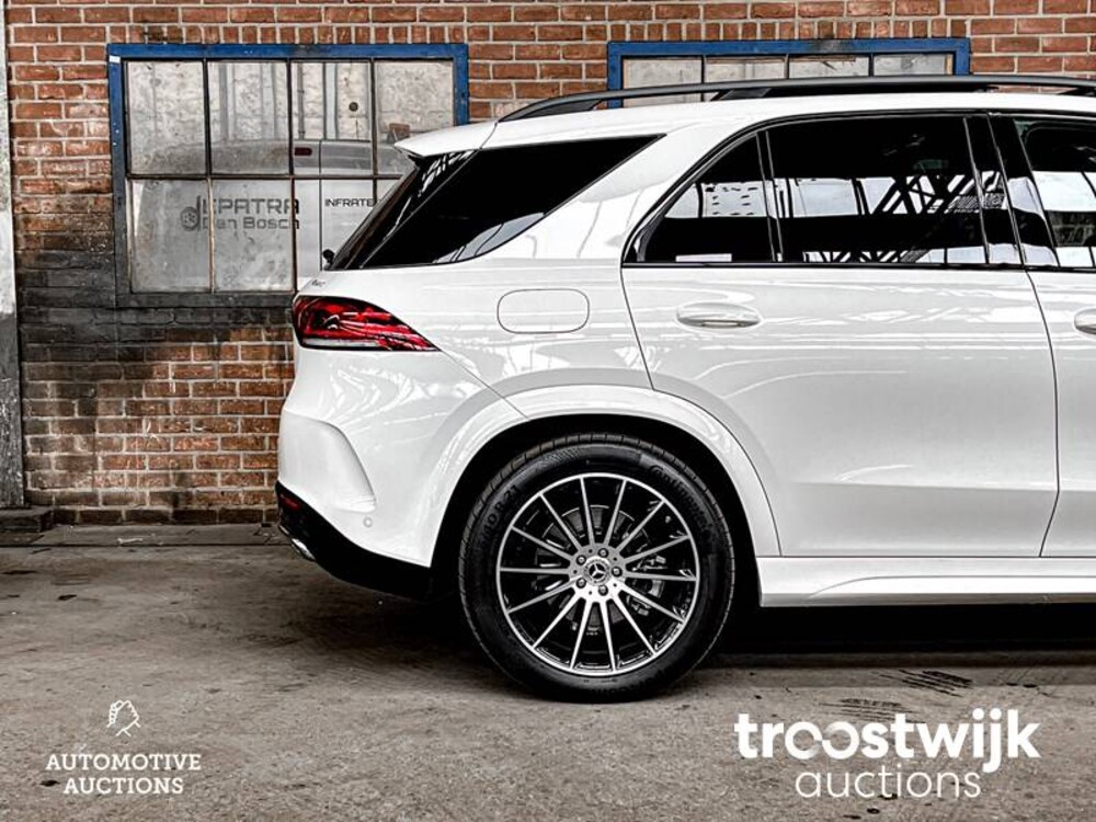 Mercedes-Benz 350e AMG 4Matic Auto