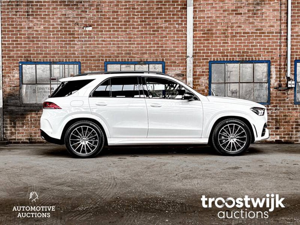 Mercedes-Benz 350e AMG 4Matic Auto