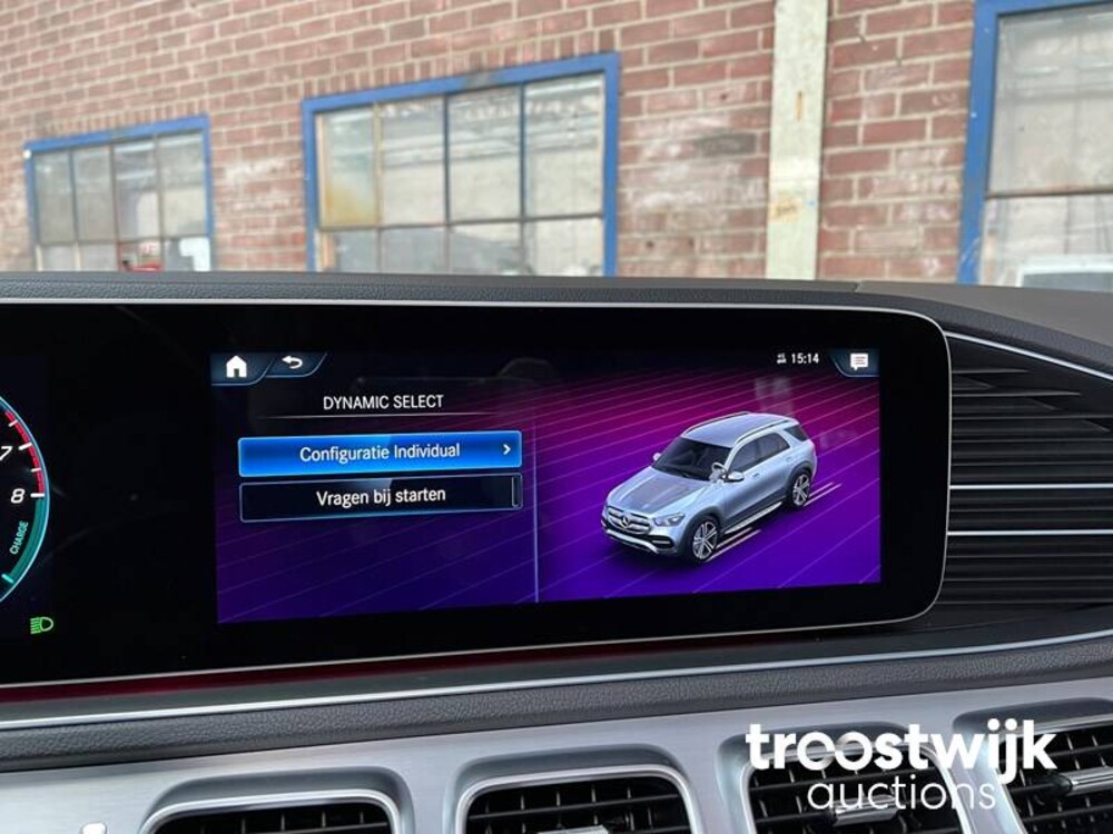 Mercedes-Benz 350e AMG 4Matic Auto