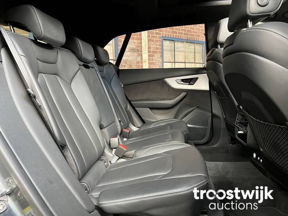 Audi Q8 S-Line 50 TDI  Quattro 286pk 2018, ZF-099-K