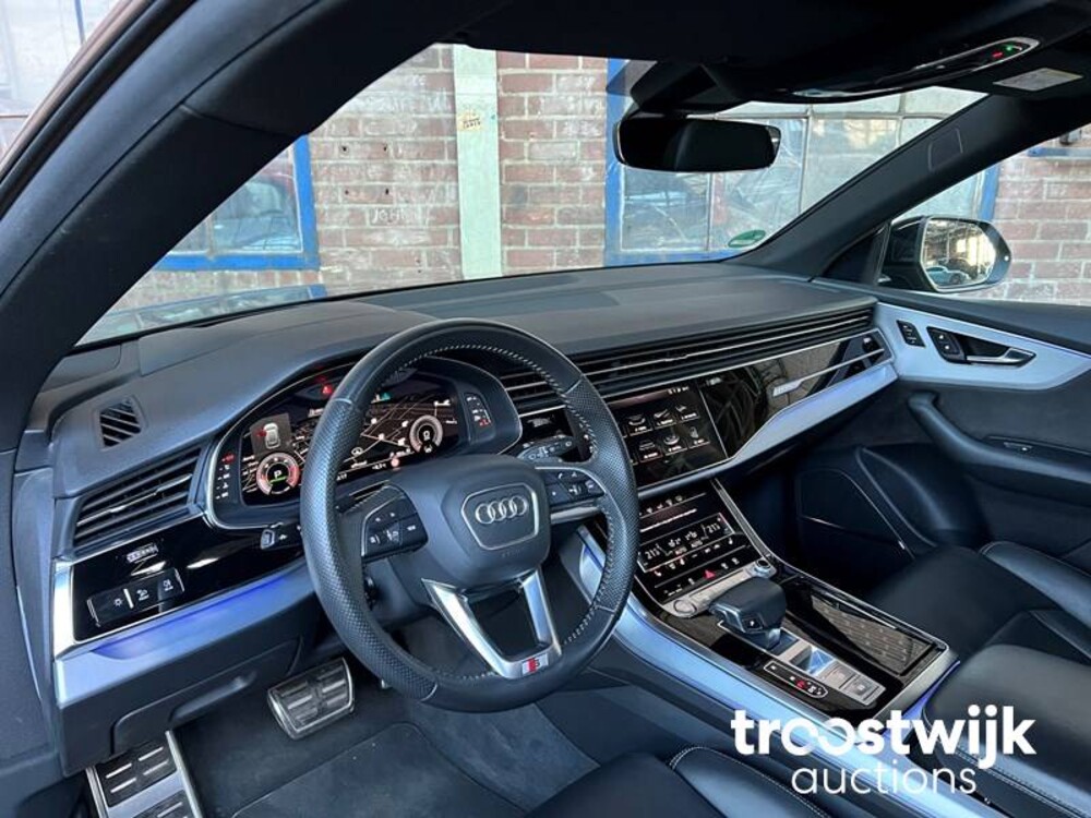 Audi Q8 S-Line 50 TDI  Quattro 286pk 2018, ZF-099-K