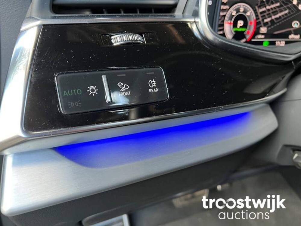 Audi Q8 S-Line 50 TDI  Quattro 286pk 2018, ZF-099-K