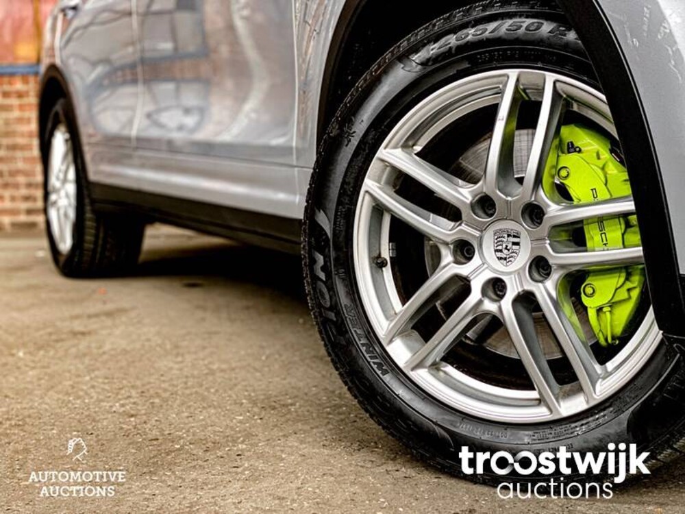 Porsche Cayenne S E-Hybrid 3.0 V6 Auto