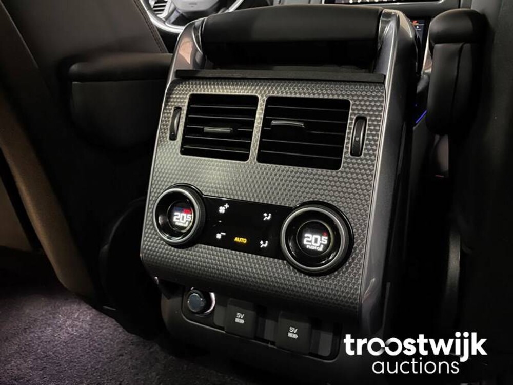 Land Rover Range Rover Sport P400e HSE Dynamic Auto
