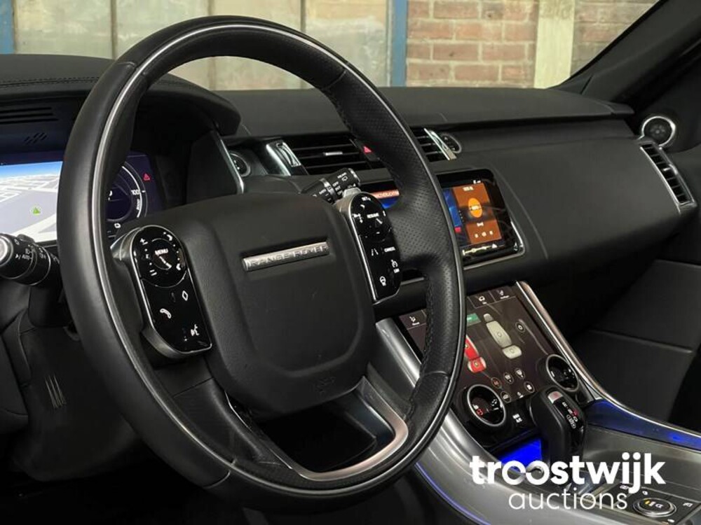 Land Rover Range Rover Sport P400e HSE Dynamic Auto