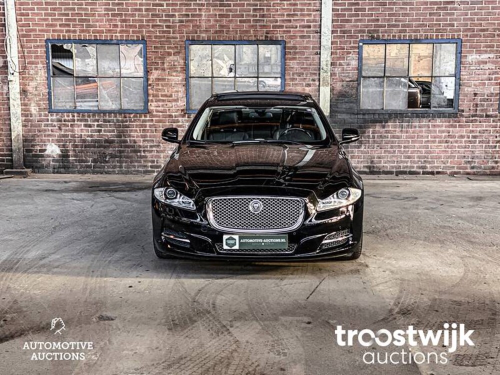 Jaguar XJ 3.0 V6 SC Premium Luxury Auto