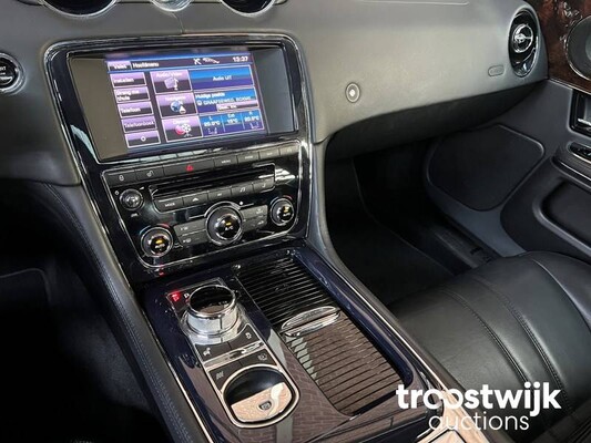Jaguar XJ 3.0 V6 SC Premium Luxury Auto