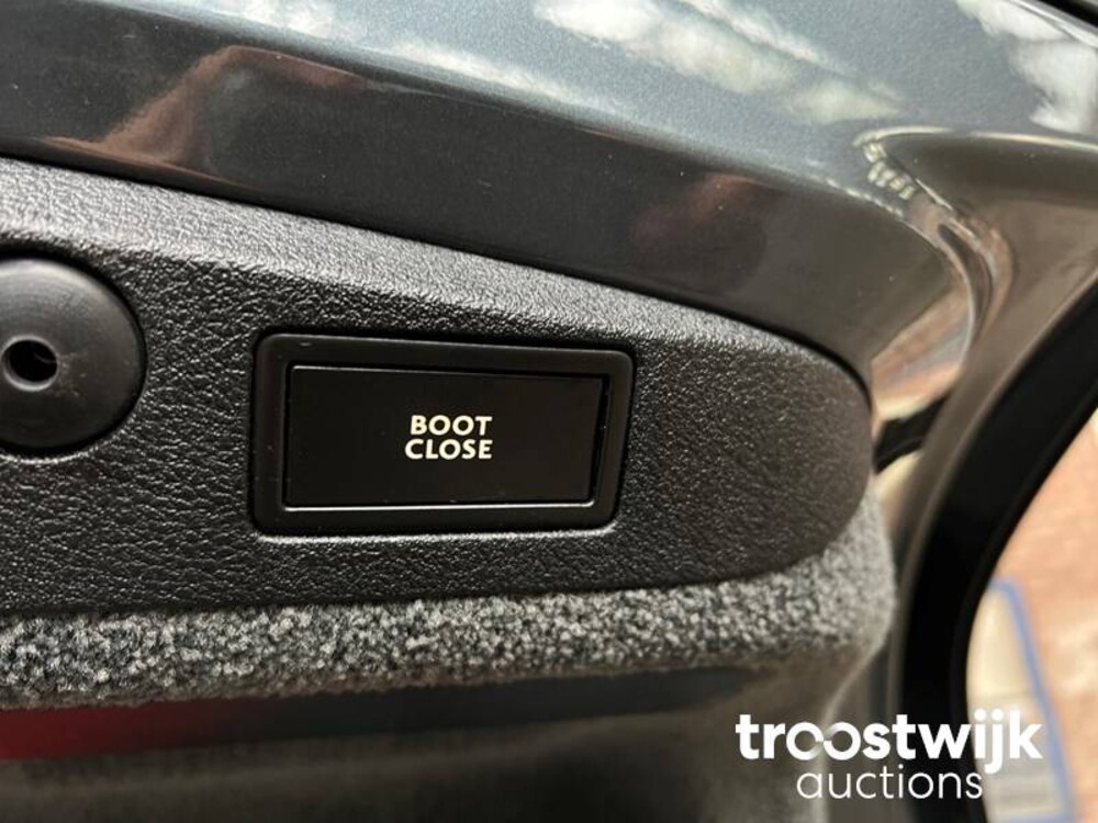 Bentley Continental GTC 4.0 V8 Auto